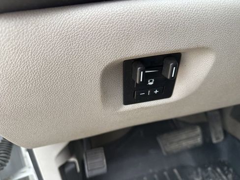 Used 2014 Chevrolet Silverado 2500 LT w/ Interior Plus Package image 9