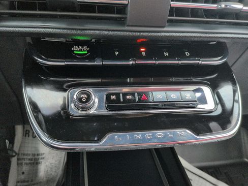 Used 2025 Lincoln Corsair Reserve AWD/4WD image 20