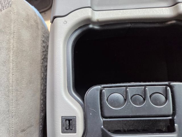 Used 2001 Ford Excursion XLT RWD image 27