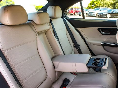 Used 2022 Mercedes-Benz C 300 4MATIC Sedan image 35