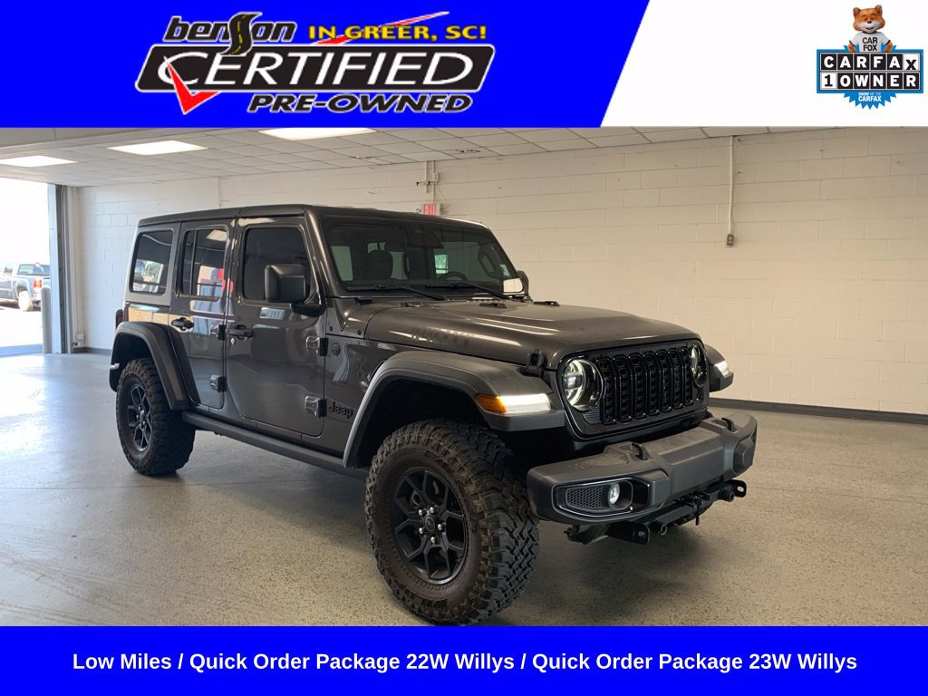 Used 2025 Jeep Wrangler Unlimited Sport AWD/4WD image 1