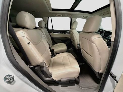 Used 2024 Cadillac XT6 Premium Luxury w/ Technology Package AWD/4WD image 24