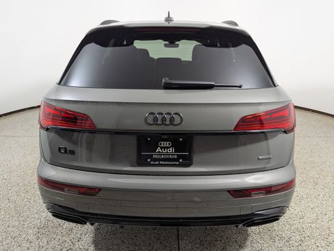 Certified 2025 Audi Q5 Prestige AWD/4WD image 6