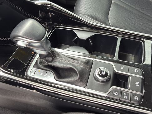 Used 2022 Kia Sorento SX FWD image 25