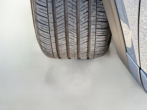 Used 2023 Volkswagen Atlas Cross Sport SEL image 43