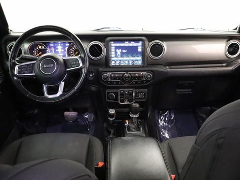 Used 2020 Jeep Wrangler Unlimited Sahara AWD/4WD image 17