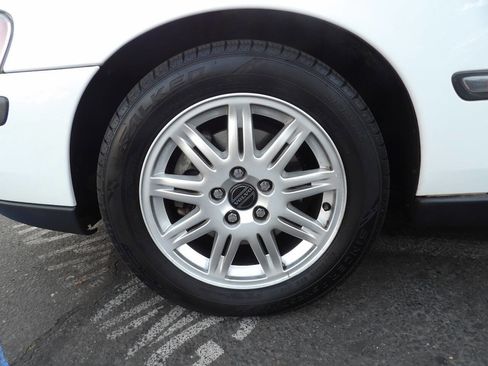 Used 2004 Volvo S60 2.4 image 14