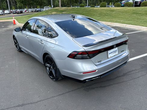 Used 2024 Honda Accord Sport image 10