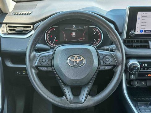 Used 2025 Toyota RAV4 XLE image 27