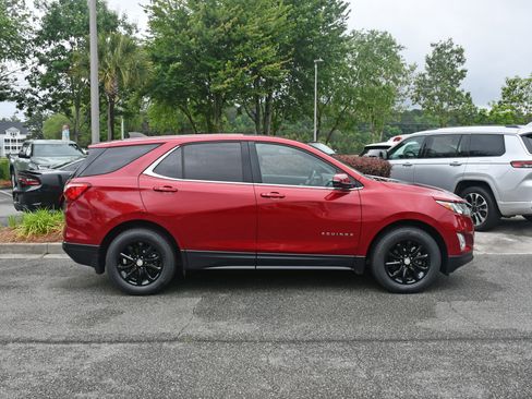 Used 2018 Chevrolet Equinox LT FWD image 5