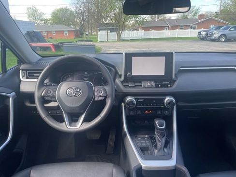 Used 2023 Toyota RAV4 XLE Premium AWD/4WD image 3