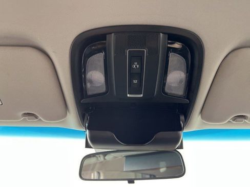 Used 2020 Kia Sorento LX image 29