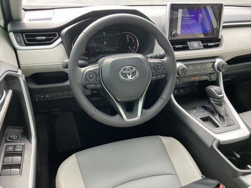 Certified 2025 Toyota RAV4 XLE Premium image 15