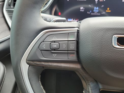 Used 2024 Jeep Grand Cherokee L Limited RWD image 27