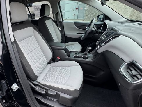 Used 2020 Chevrolet Equinox LS w/ LS Convenience Package FWD image 37