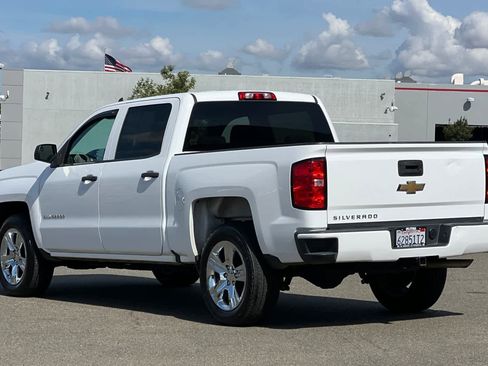 Used 2018 Chevrolet Silverado 1500 Custom w/ Trailering Package RWD image 7