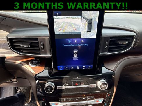 Used 2022 Ford Explorer King Ranch w/ Premium Technology Package AWD/4WD image 18