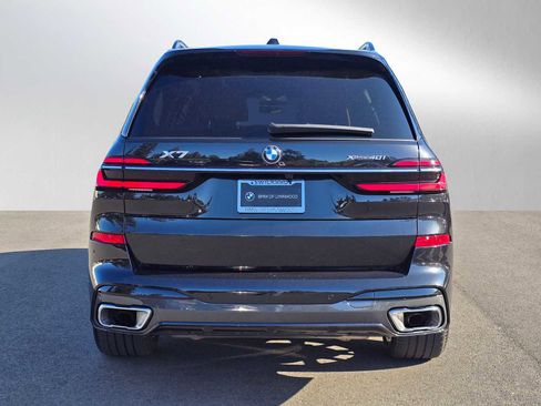 Used 2024 BMW X7 xDrive40i w/ M Sport Package AWD/4WD image 4