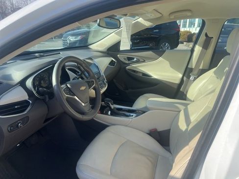 Used 2024 Chevrolet Malibu LT image 6