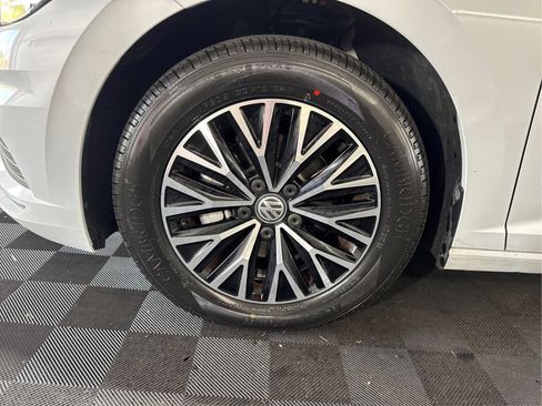 Used 2019 Volkswagen Jetta SE FWD image 29