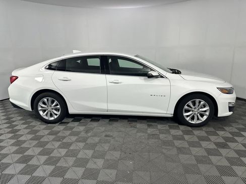 Used 2025 Chevrolet Malibu LT FWD image 9