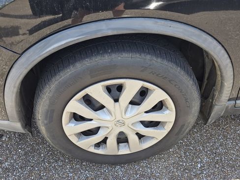Used 2016 Nissan Rogue S w/ Appearance Package FWD image 7