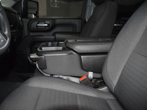 Used 2024 Chevrolet Silverado 2500 Custom w/ Custom Value Package AWD/4WD image 34