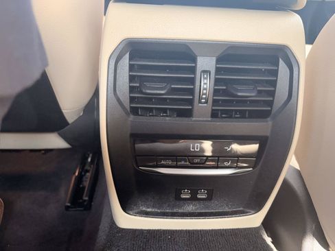 Used 2023 BMW 430i Coupe w/ Convenience Package RWD image 13