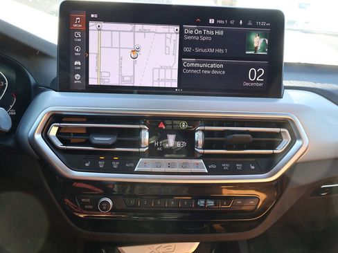 New 2026 Volkswagen Taos SE image 37