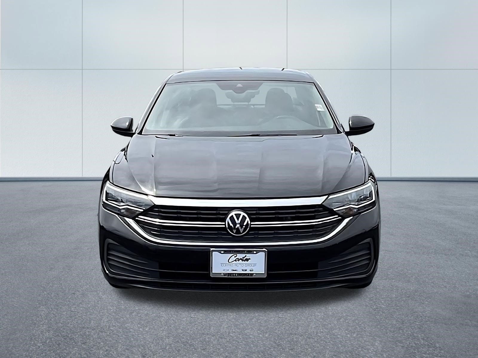 Used 2024 Volkswagen Jetta SE FWD image 2