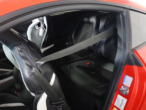 Used 2021 Ford Mustang Shelby GT500 w/ Technology Package RWD image 28