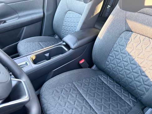 Used 2026 Nissan Kicks SV FWD image 20