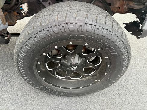 Used 2012 GMC Sierra 2500 SLE w/ SLE Preferred Package image 15