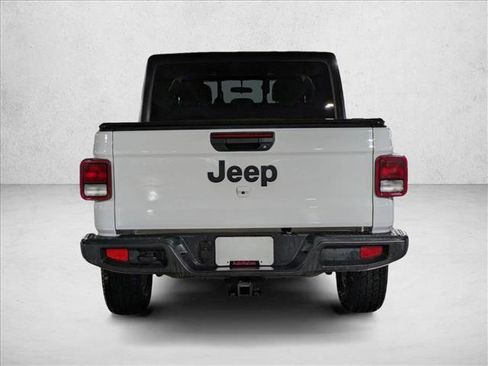 Used 2021 Jeep Gladiator Sport image 6