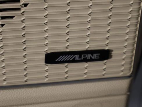 Used 2022 Jeep Grand Cherokee L Limited AWD/4WD image 21