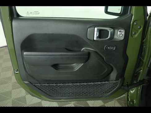 Used 2022 Jeep Wrangler Unlimited Sport AWD/4WD image 19