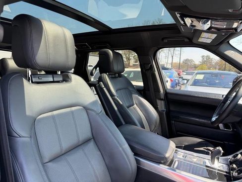 Used 2019 Land Rover Range Rover Sport HSE image 38