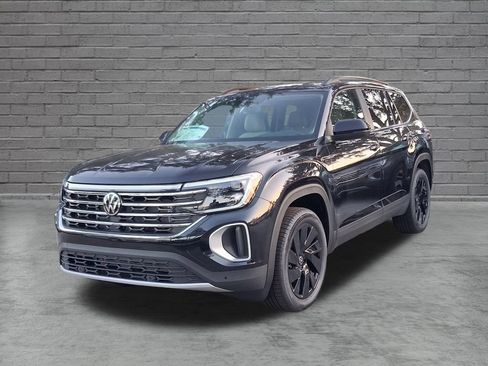 New 2026 Volkswagen Atlas SE FWD image 3