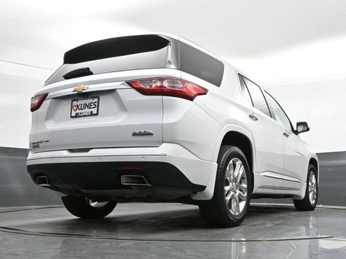 Used 2021 Chevrolet Traverse High Country w/ LPO, Cargo Package AWD/4WD image 43