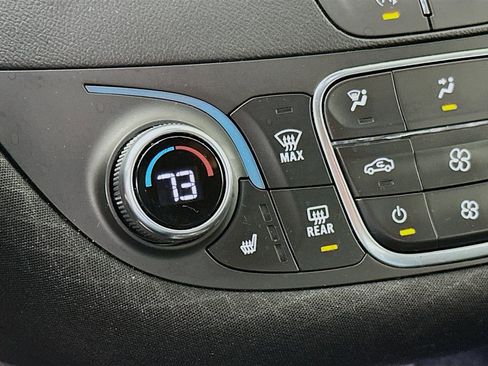 Used 2024 Chevrolet Malibu LT image 27