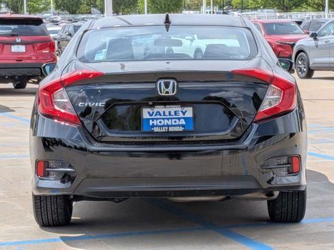 Certified 2018 Honda Civic EX image 7