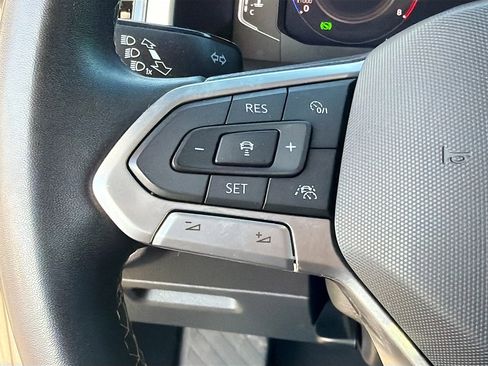 Used 2022 Volkswagen Atlas SEL image 36