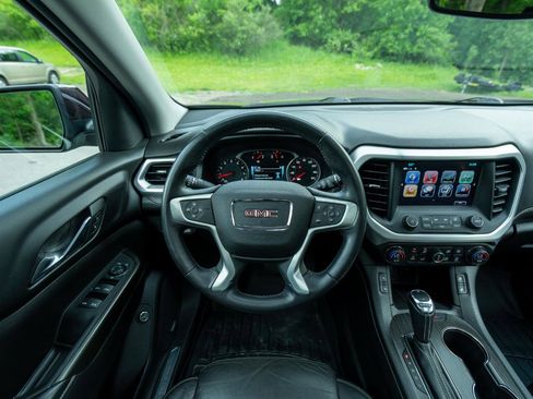 Used 2018 GMC Acadia SLT AWD/4WD image 14
