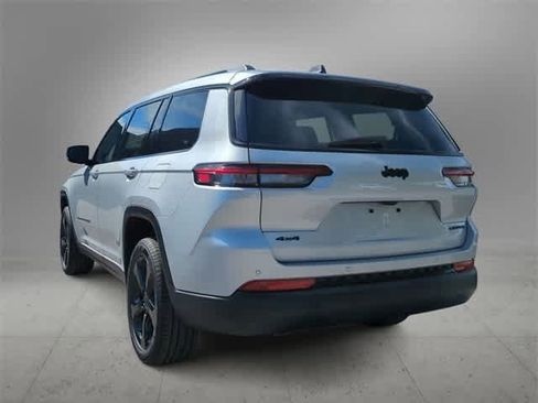 New 2025 Jeep Grand Cherokee L Limited w/ Black Appearance Package image 6