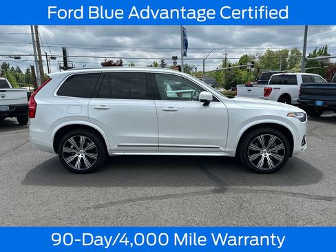 Used 2025 Volvo XC90 T8 Plus w/ Protection Package Premier AWD/4WD image 9