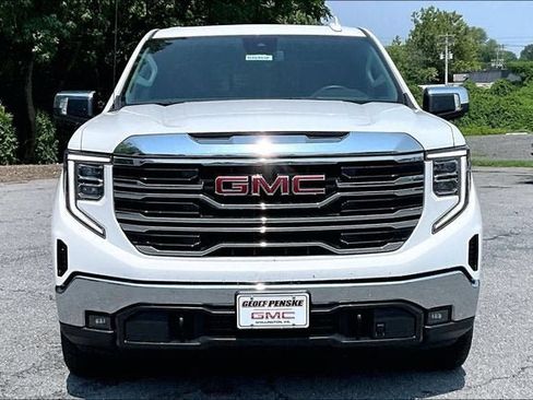 Used 2023 GMC Sierra 1500 SLT w/ SLT Premium Package AWD/4WD image 5
