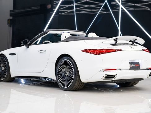 Used 2026 Mercedes-Benz Maybach SL 680 image 14