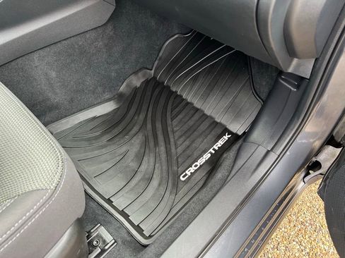 Used 2024 Subaru Crosstrek 2.0i Premium image 8