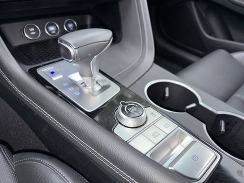 Used 2026 Genesis G70 2.5T RWD image 7