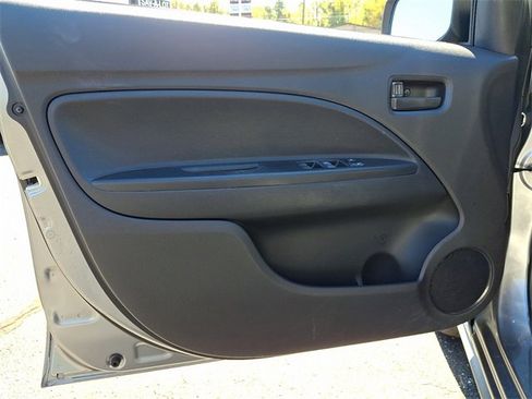 Used 2018 Mitsubishi Mirage ES image 12